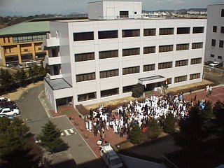 Photo of graduation ceremony of nursing school on 1998-03-03