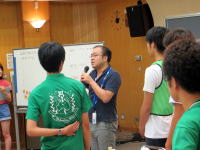 福島災害医療セミナーで講演する講師と参加者たちの様子。