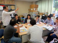 医療に関する会議を行う福島県立医科大学の研究者たちが集まっている様子。