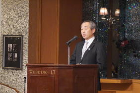 福島県臨床研修病院ネットワークガイダンス2017でスピーチをする畠副知事。