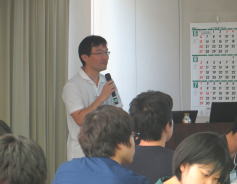 第36回福島アドバンスド・コースで講演を行う講師と参加者の様子。