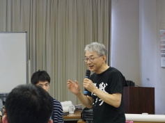 福島アドバンスド・コースで講演する講師と参加者の様子。