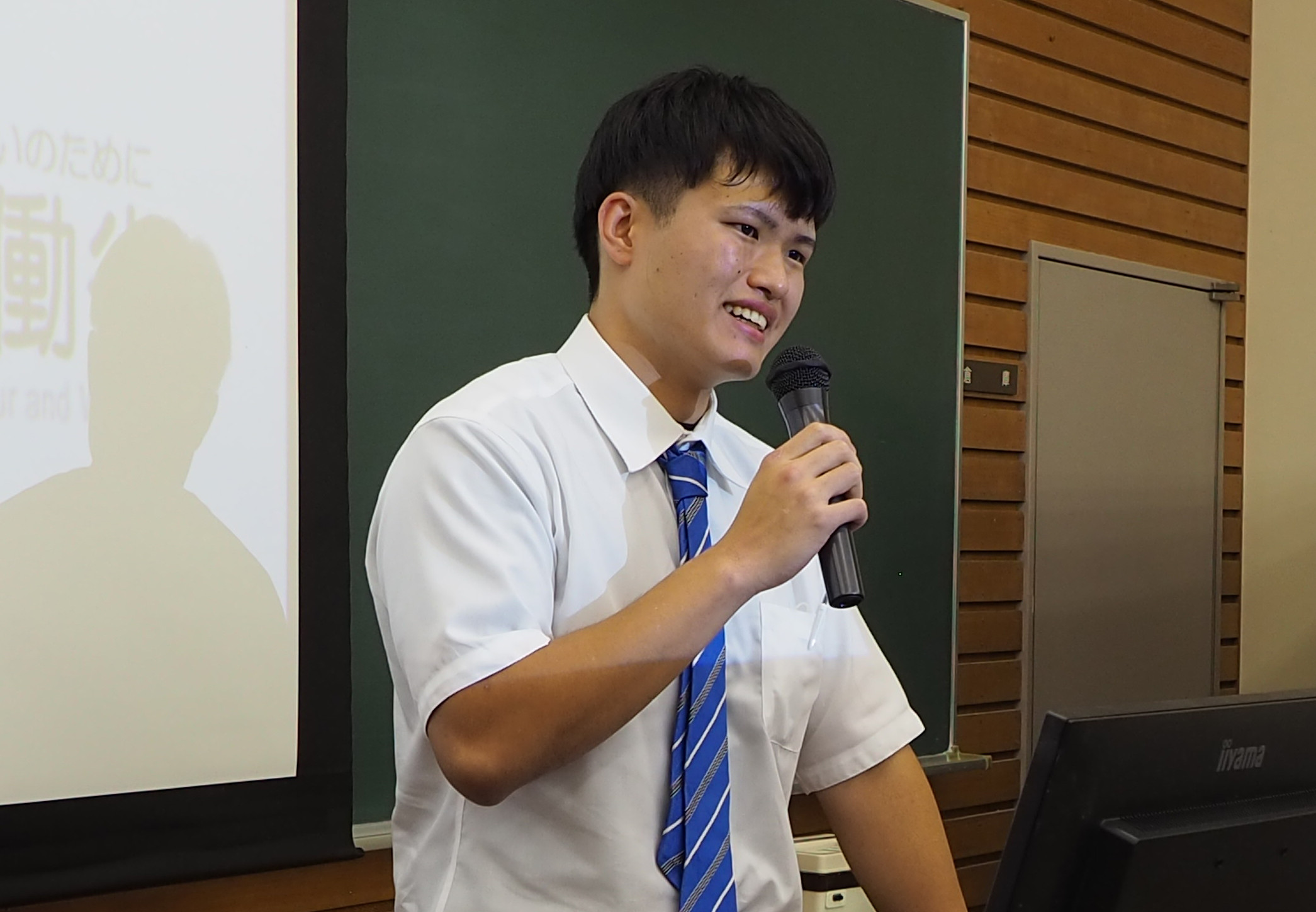 発表の様子(大内遥太朗さん)