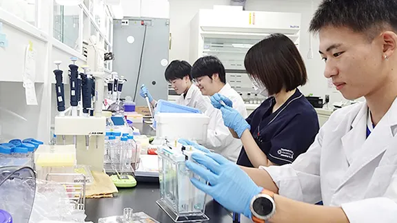 保健科学研究科