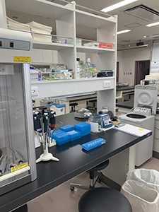 研究室内の様子。