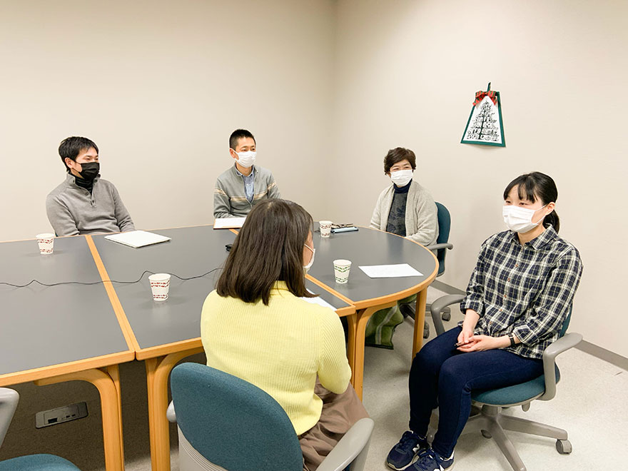 リフレクティング面接の様子。