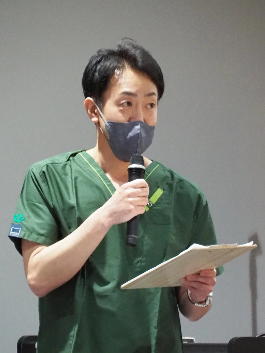 会場の期待感を高める阿部浩明准教授