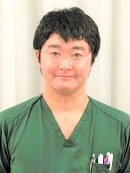 病院助手　鈴木 聡崇