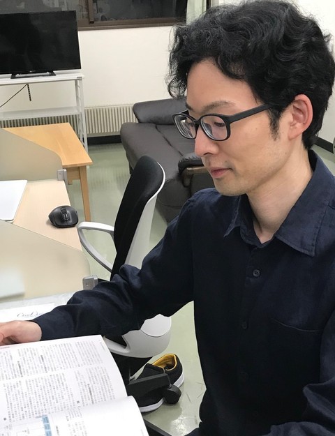 照屋先生