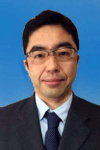 齋藤元伸講師のプロフィール写真。専門分野は消化器・一般外科、ゲノム生物学。