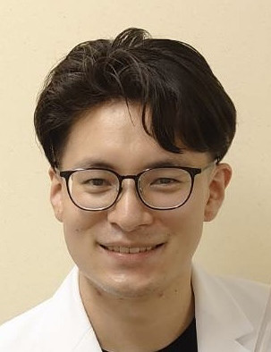 専攻医　笛木　アレン