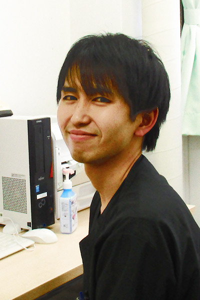 専攻医 鈴木 健悟