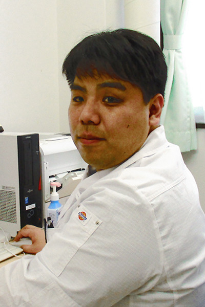 専攻医 内田 康裕