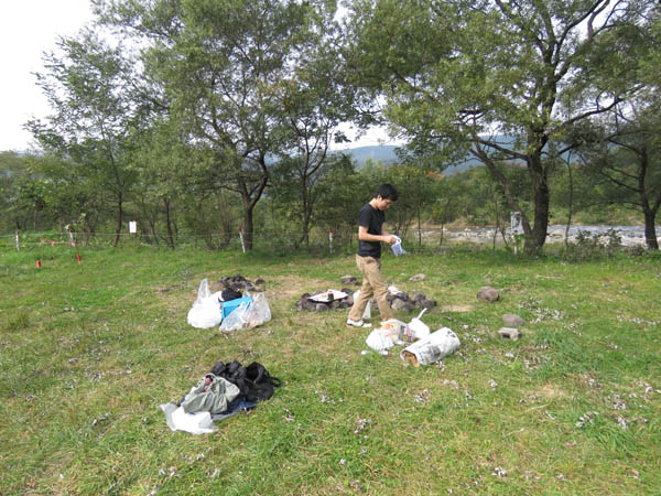 コンロを作っている様子。