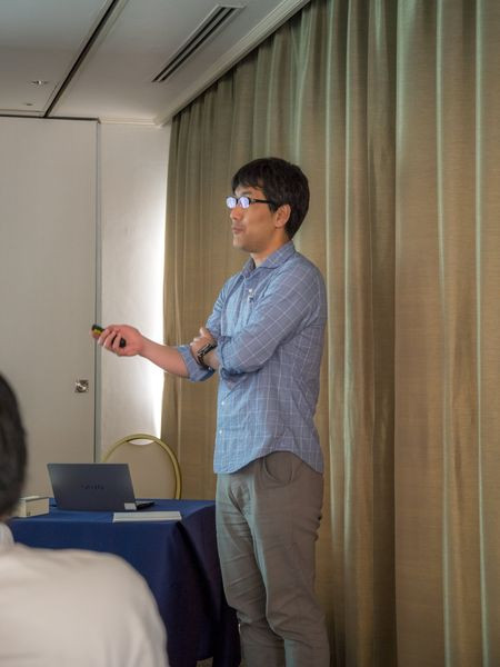 福島医大・生体機能の発表者、井口氏。