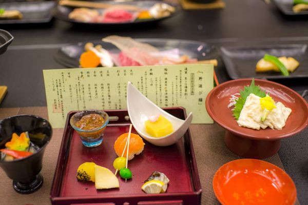 夕食でいただいたお食事の写真。