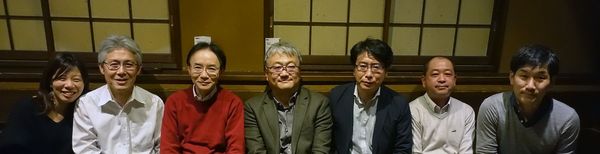 特別講義後の記念写真。