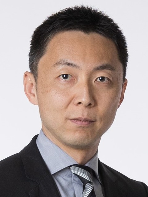 福島県立医科大学医学部神経精神医学講座の教授、三浦至氏のポートレート。