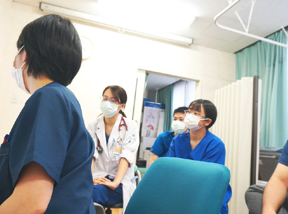 医療関係者の皆様へ