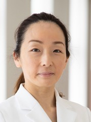 岡野　舞子