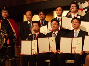 第27回日本泌尿器内視鏡学会総会ヤングエンドユロロジストアワード受賞の授与式