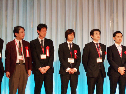 第１０２回日本泌尿器科学会総会賞受賞の授与式。