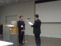 第251回日本泌尿器科学会東北地方会優秀演題賞授与式の様子。