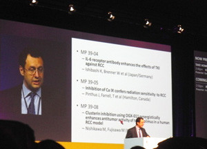 AUA annual meeting 2015プレゼンテーション中の石橋啓氏。