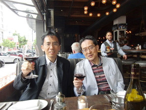 会場をあとにした打ち上げの様子。