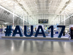 AUA annual meeting 2017会場のモニュメント。