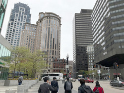 ボストンで開催されたアメリカ泌尿器科学会の会場近くにて。