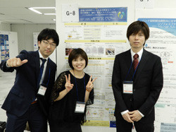 学会会場でポスター作りを手伝っていただいた先生たち。