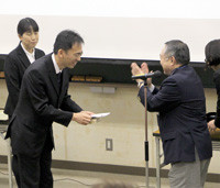 福島医学会賞授与式の様子。