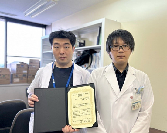 優秀演題賞を受賞した遠藤侑氏。