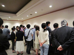 腹腔鏡セミナー2013参加者の様子。