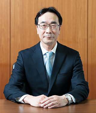 A portrait of OHIRA Hiromasa.