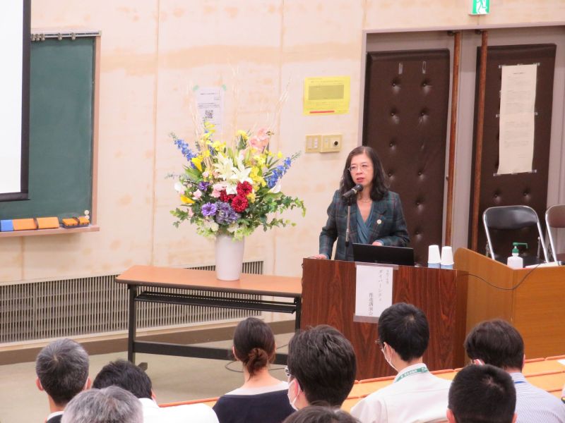 岩手大学　副学長　海妻　径子先生