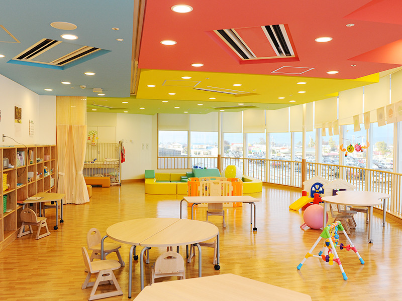託児所「つくし園」の館内写真。