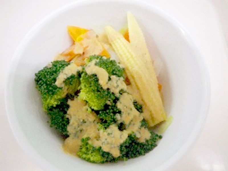 ナッツ風味サラダの写真。