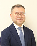 血液内科の主任教授、池添隆之氏のポートレート写真。
