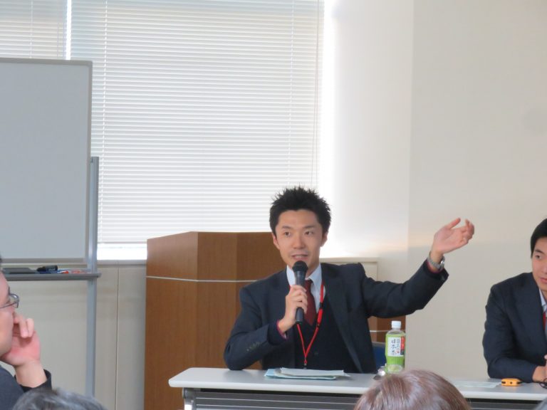 講師やコメンテーターとして参加した栗田准教授。