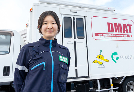 日本DMAT隊員の写真。