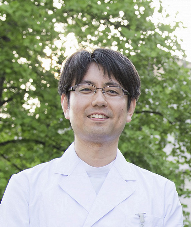 副部長・学内講師　中村純