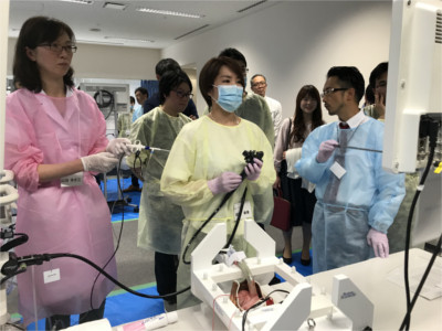 第27回福島ESDクラブ福島ESD/EMRハンズオンセミナーにてトレーニング中の様子。