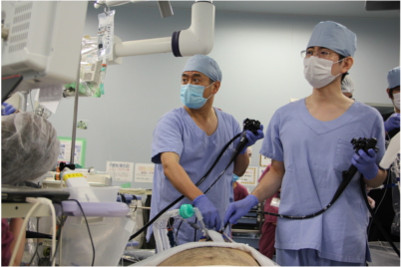 POEM（経口内視鏡的筋層切開術）の様子。