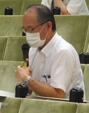 大原綜合病院 理事長兼統括院長の佐藤 勝彦氏が講義をしている様子