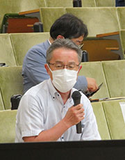 福島県産業振興センター 理事長の野地誠氏が講義をしている様子