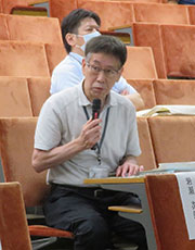 会津大学 副理事長兼副学長の岩瀬次郎氏が講義をしている様子