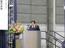 United Biomec Japan株式会社代表取締役織部氏講演の様子1
