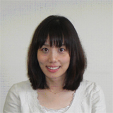 福島県立医科大学の山崎幸子助教のポートレート写真。